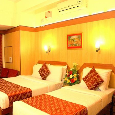Hotel Swagath Bangalore Buitenkant foto
