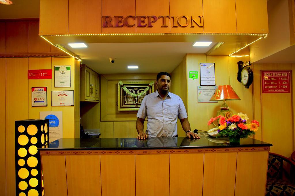 Hotel Swagath Bangalore Buitenkant foto