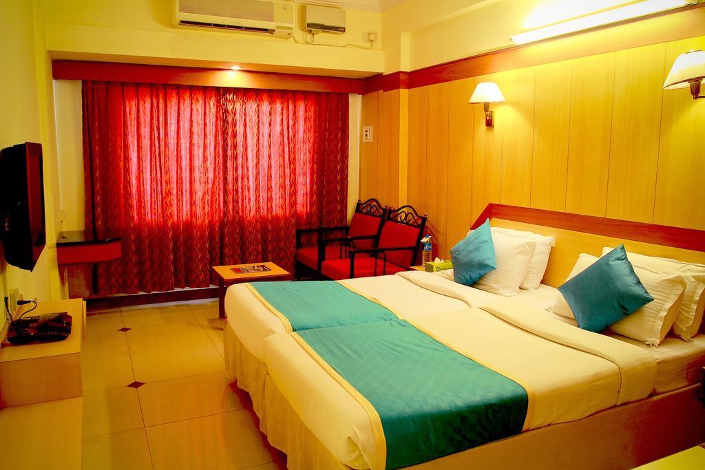 Hotel Swagath Bangalore Buitenkant foto